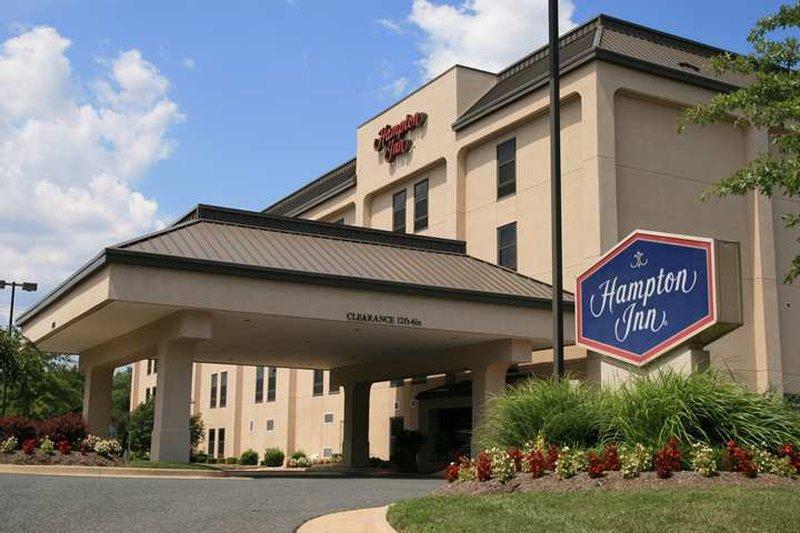 Hampton Inn Potomac Mills Woodbridge Exterior photo